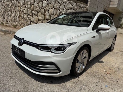 فولكس فاجن في جونيه - VW GOLF VIII Germany