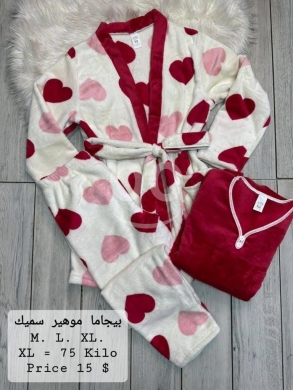 Clothes, Footwear & Accessories in Tripoli - طقم بيجاما موهير سميكة مع روب M L XL