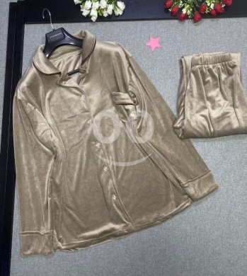 Clothes, Footwear & Accessories in Loussiya - بيجامة نسواني مخمل