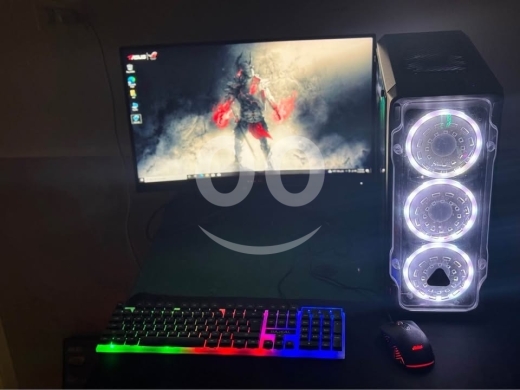 Computers Parts & Software Accessories in Beirut City - Full setup ready
