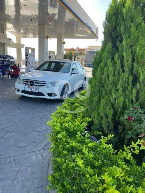 Mercedes-Benz in Sindiyaneh - Mercedes-Benz C300 model 2009