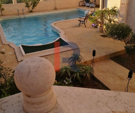 R9-2910 Villa for Sale in Balamand Koura – 800 m² with Pool & Garden — 3
