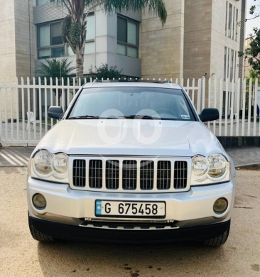 جيب في طرابلس - Jeep Cherokee model 2005