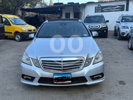 Mercedes-Benz in Zgharta - Mercedes-Benz E350 model 2011