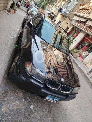 BMW in Borj Hammoud - Bmw x3 2005