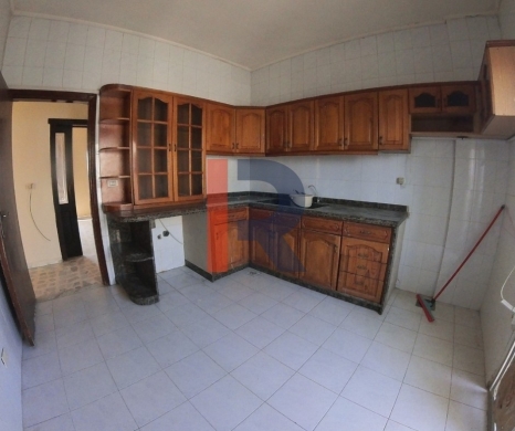 R9-2920 Family Apartment for Rent – Batroumine, Koura (140 m²) — 8