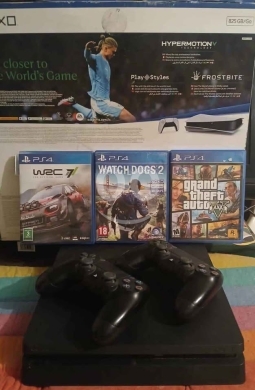 Gaming Console & Accessories dans Zgharta - PS4 SLIM