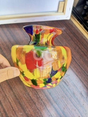 Antiques & Collectibles في مدينة بيروت - زوج من مزهريات زجاج مورانو (Murano) أو منقطة (Confetti Glass) | ألوان متعددة - 80$
