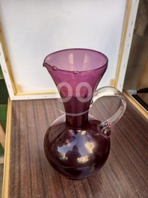زوج من مزهريات/أباريق زجاجية عتيقة لون بنفسجي غامق (Amethyst) - 70$ — 2