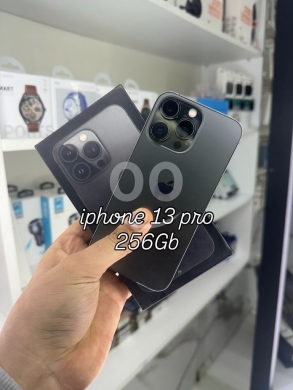الهواتف المحمولة في مدينة بيروت - Phone 13 Pro 256GB for Sale | Premium Specs & Pro Camera