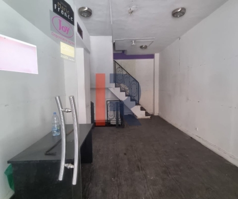 R9-2930 Shop for Sale in Nakabet Al Ateba Tripoli – 100 m², 3 Floors, Central Location