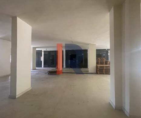 R9-2931 Showroom for Rent in Daher Al Ain Koura – 1,200 m², 6 Facades, Main Road — 5