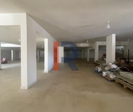R9-2931 Showroom for Rent in Daher Al Ain Koura – 1,200 m², 6 Facades, Main Road — 3