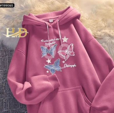 Vêtements, chaussures et accessoires dans Beyrouth - هودي نسائي شتوي واسع (Oversize) - قماش فليس سميك - تطريز فراشات ونجوم عصرية