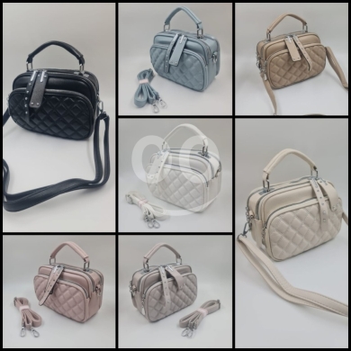 Clothes, Footwear & Accessories in Beirut City - Chic Quilted Crossbody Handbag with Stud Details | Multi-Layer Design | 23x15 cm