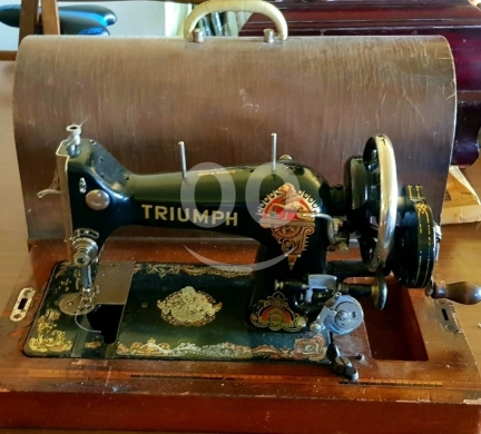 Antiques & Collectibles in Batroun - Antique Triumph Sewing Machine for Sale - Vintage &#039;Made in Germany&#039; Collectible!