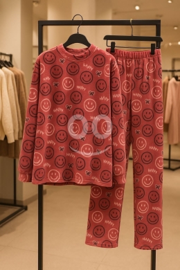 طقم بيجامة شتوي نسائي مخملي ناعم ودافئ | Women's Ultra-Soft Velvet Winter Pajama Set — 3