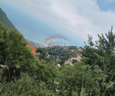 R9-2943 Land for Sale in Keserwan Jbeil District – 770 m² with Road, Electricity & Water — 5