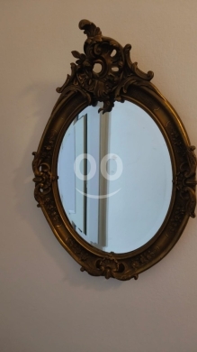 Other Goods in Qobeih - مرآة فرنسية عتيقة بإطار مذهب بيضاوي مزخرف | ديكور كلاسيكي فاخر (قياس 60x50 سم)