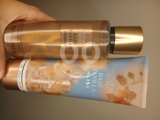 Health & Beauty in Hazmieh - Victoria&#039;s Secret set