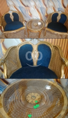Other home furniture in Bchamoun - طقم كراسي صالون مذهب مع طاولة زجاجية بتصميم كلاسيكي | Golden Salon Chair Set with Glass Table