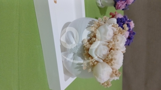 Other Goods in Mina - هاند ميد باقة زهر من الشموع المعطرة بعدة الوان