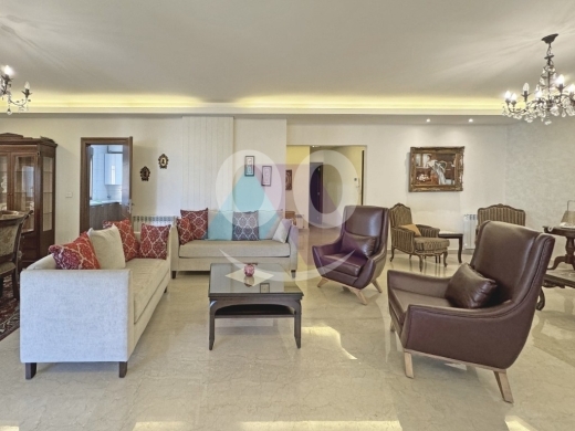 Apartments for sale in Mar Takla - Furnished 260 m2 apartment 4sale in Mar Takla/Hazmieh-مار تقلا/حازميةCL08A15