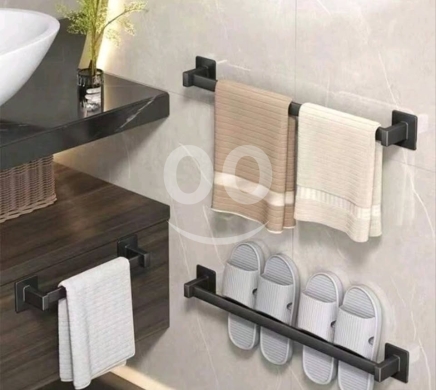 Other home furniture dans Mayrouba - تعليق مناشف