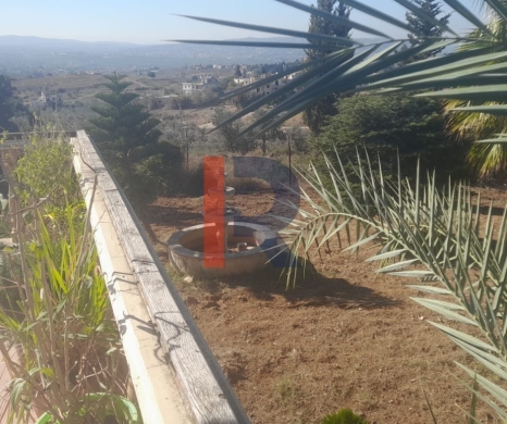 R9-2950 Land with House for Sale in Alma Zgharta – 4,700 m² Residential