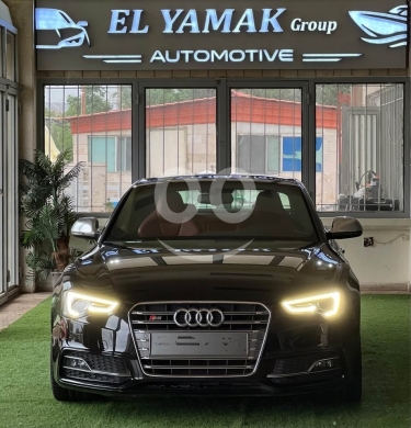 Audi dans Tripoli - Audi S5 year 2009