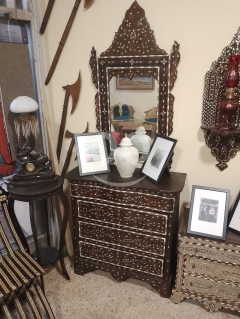 طقم دريسنج أنتيك خشب جوز مرصع بالصدف الطبيعي | Antique Walnut Dressing Set Inlaid with Shell