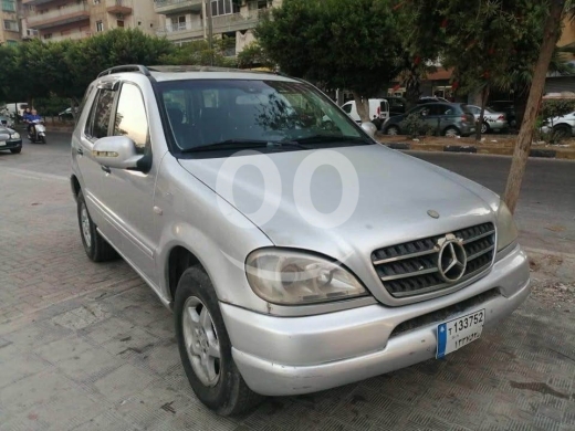Mercedes-Benz dans Halba - Ml 320 99