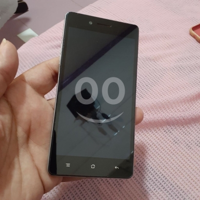 Mobile phones in Tripoli - هاتف أوبو ذكي بحالة ممتازة وشاشة واضحة | Professional Oppo Smartphone with Clear Display