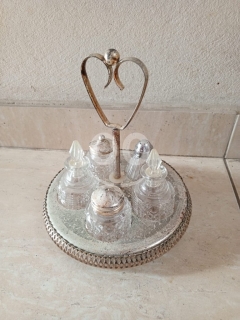 حاملة توابل/زيت أنتيك فضية (Cruet Set) - أطباق تقديم زجاجية لديكور المائدة الفاخر