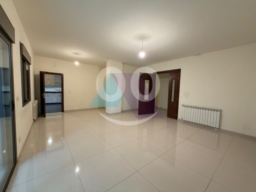 Apartments for sale in Hazmieh - 200 m2 apartment+terrace 4sale in Hazmieh - شقة للبيع في الحازميةMR95A178