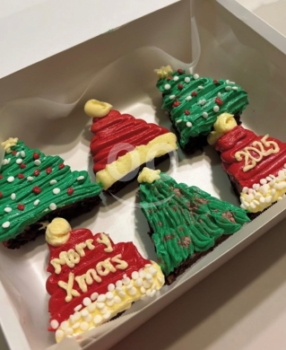 Food & Drink in Al Dahye - Festive Christmas Brownies: Box of 6 (Trees & Santa Hats)