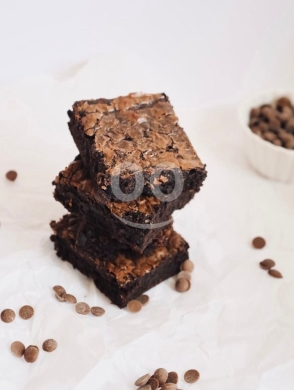 Food & Drink in Al Dahye - Fudgy Chocolate Brownies | Classic Squares for Only $2 Each