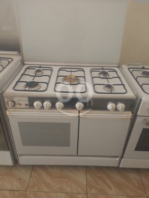 Kitchen appliances in Tripoli - فرن إيطالي فاخر ٥ رؤوس