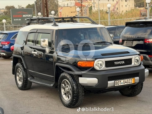 Toyota in Batroun - Toyota fj cruiser 2013