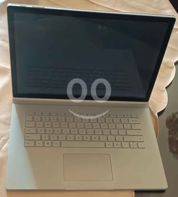 Computers Parts & Software Accessories in Tripoli - Microsoft Surface Book 2