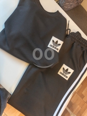 Vêtements, chaussures et accessoires dans Saïda - طقم رياضي أدينداز كلاسيكي | Classic Adidas Originals Style Tracksuit