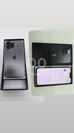 iPhone 13 Pro Max 256GB - Excellent Condition, 95% Battery Health, Original Battery