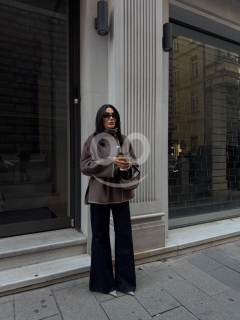 معطف شتوي قصير وأنيق بياقة عالية | Chic Oversized Short Coat with High Neck