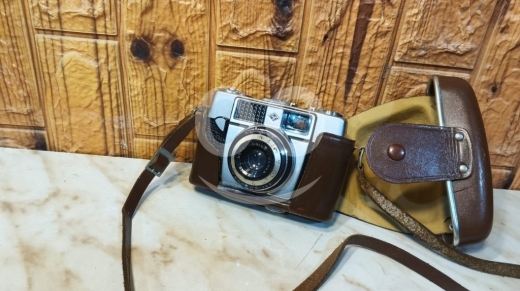 Other Goods in Sour - Original German Film Camera (Agfa Silette Style) - Working Condition - With Leather Case - $25