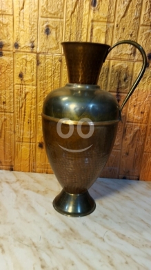 Autres biens dans Aigre - إبريق/جرة نحاس أحمر (Copper Pitcher) عتيق - تصميم أوروبي مطروق - ارتفاع حوالي 42 سم - 30$