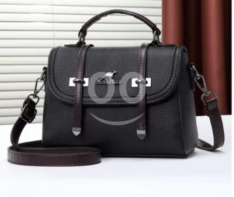 Vêtements, chaussures et accessoires dans Saïda - Elegant Black Textured Satchel