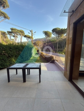 Apartments for sale in Baabdat - 2 bedroom apartment+garden+view 4sale in Kennebet Baabdat-قنابة بعبداتMB60A18