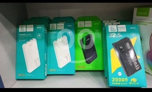 Mobile accessories in Al Dahye - باور بنك