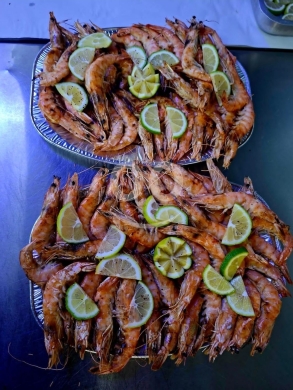 Food & Drink in Al Dahye - سوق السمك الكرنتينا