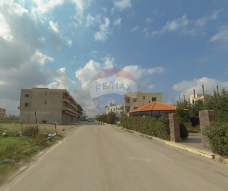 R9-2983 Land for Sale in Tal Abbass Akkar – 5,804 m² with Road, Electricity & Water — 2